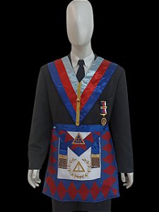 CONJUNTO DE GRANDE OFICIAL ARCO REAL