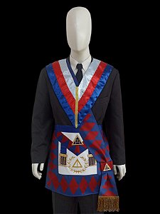 CONJUNTO DE GRANDE OFICIAL ARCO REAL