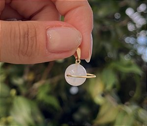 Pingente Saturno Selenita Branca - Dourado