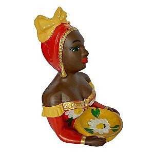 Boneca Namoradeira de Janela em Gesso Detalhes Amarelos Sudeste Rústico