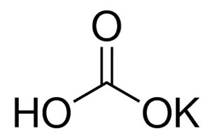Potassium bicarbonate ACS reagent, 99.7%, powder, crystals or granules, Frasco com 500 gramas (Sigma)