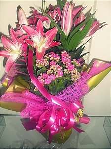 LIRIO ROSA COM CALANDIVA