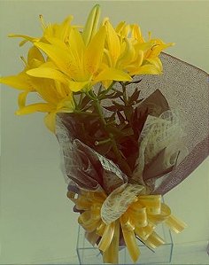LÍRIO AMARELO