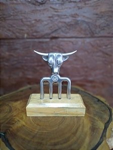 Garfo com 4 dentes, com Suporte de Madeira