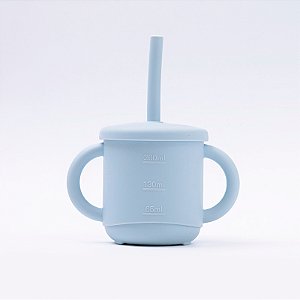 COPO DE SILICONE INFANTIL AZUL COM ALÇA E DUAS OPÇÕES DE TAMPAS 270ML PETIT PIÁ