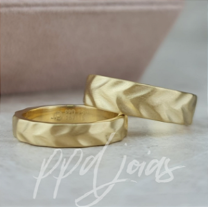 Par de Alianças Poseidon - Ouro 18k