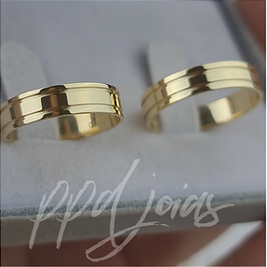 Par de Alianças Stiros Slim (4,5mm) - Ouro 18k