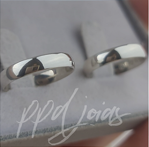 Par de Alianças Tradicional (4mm) - Prata 950