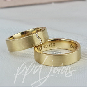 Par de Aliança Delphos (5,5mm) Ouro 18k