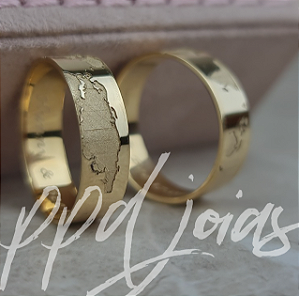 Par de Alianças Mapa Mundi (6mm) - Ouro 18k