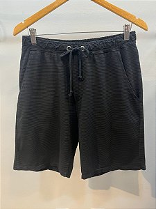 Bermuda Masculina Relevo Preta