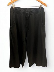 Calça Pantacourt Bristol Preta