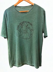 T-Shirt Masculina Silk Algum Lugar Verde