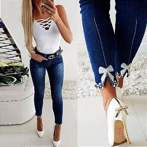 Calça Jeans Skinny LAÇO DE STRASS