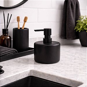 PORTA-SABONETE LIQUIDO EM CIMENTO PRETO 13CM MART