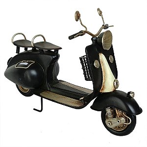 MINIATURA DE VESPA EM METAL PRETA E BRANCA