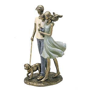 ESCULTURA FAMILIA COM MENINO E CACHORRO  DECORATIVA