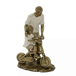 ESCULTURA PAI COM FILHO APRENDENDO PEDALAR EM RESINA