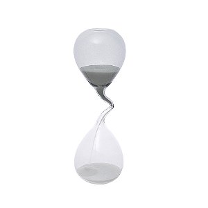 AMPULHETA EM VIDRO DEGRADE FUME/TRANSP E AREIA BRANCA 19,5cm