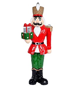 ESCULTURA QUEBRA NOZES NATAL ROUPA VERMELHA E PRESENTES 26CM
