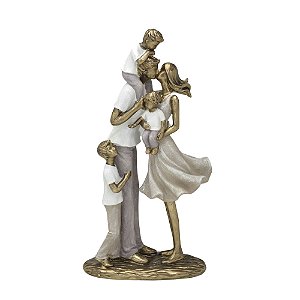 ESCULTURA FAMILIA DECORATIVA 3 FILHOS MENINOS EM RESINA