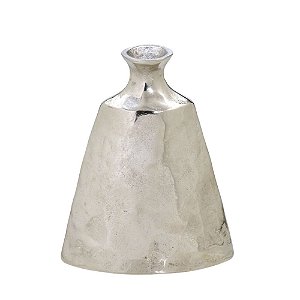 VASO DECORATIVO EM ALUMINIO NA COR PRATA 22,5CM