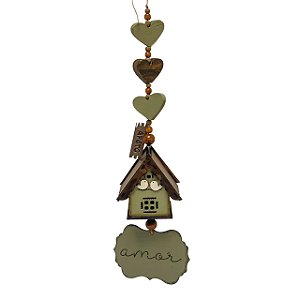 Pingente Decorativo de Madeira Casinha Verde Amor 39cm