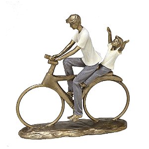 ESCULTURA PAI E FILHO NA BIKE DECORATIVO