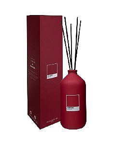 DIFUSOR DE PERFUME RED VANILLA LINHA PANTONE - 220ML LENVIE