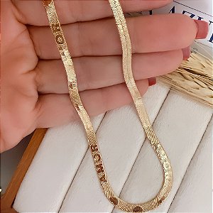 Colar Choker Fita Lâmina Detalhada Amor Banhado a Ouro 18k