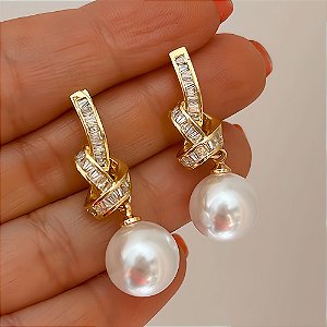 Brinco Pêndulo Pérola Banhado a Ouro 18k