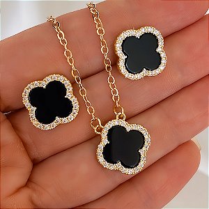 Conjunto Colar e Brinco Trevo Preto Onix Banhado a Ouro 18k