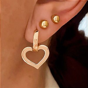 Brinco Argolinha Coração Vazado Banhado a Ouro 18k