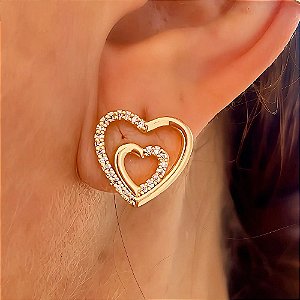 Brinco Dois Corações e Cristais Banhado a Ouro 18k