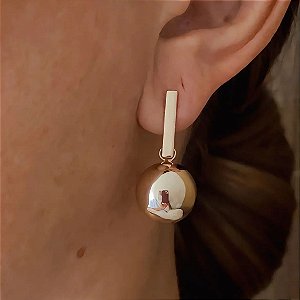 Brinco Pêndulo Esfera Hely Banhado a Ouro 18k