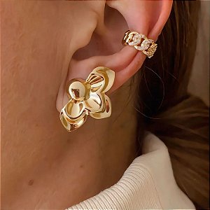 Brinco Pétalas Gold Banhado a Ouro 18k