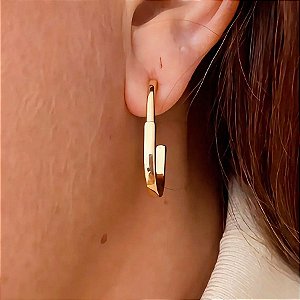 Brinco de Argola Oval Lisa Retangular Slim Emy Banhado a Ouro 18k