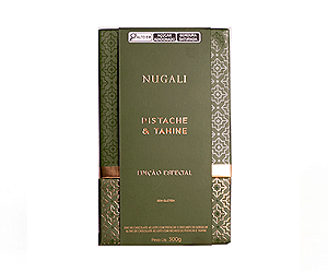 Ovo de Chocolate com Pistache e Tahine