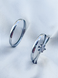 Par de Aliança Julieta 2mm + solitário - Aço Inox