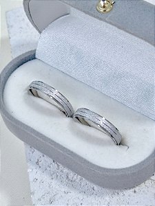 Par de Aliança Diamantada - Aço Inox