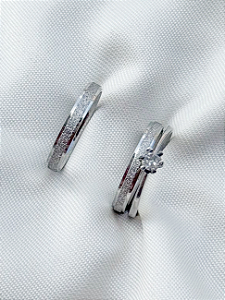 Par de aliança diamantada 3mm + solitário - Aço Inox