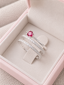 Par de Aliança Bella + Solitário Encanto Rosa Escuro - Prata 950