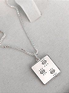 Colar Quadrado Três olhos gregos - Prata 925