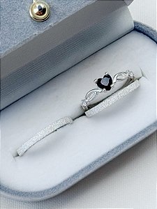 Par de Aliança Diamantada 2mm + Solitário Love Preto - Prata 950