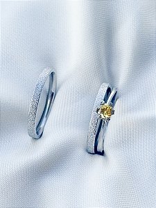 Par de Aliança diamantada 2mm + solitário Amarelo - Aço Inox