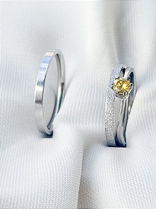 Par de Aliança Snow 2mm + Solitário Amarelo - Aço Inox
