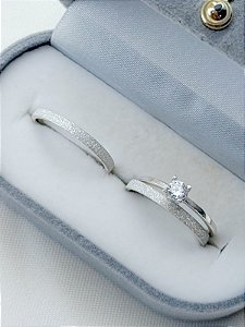 Par de Aliança Diamantada 2mm + Solitário encanto cristal - Prata 950