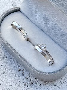 Par de Aliança Holanda e Chanfrada + Solitário Rapunzel Cristal - Prata 950