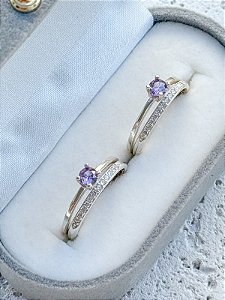 Par de Aliança Bella meia volta + Solitários Roxo - Prata 950