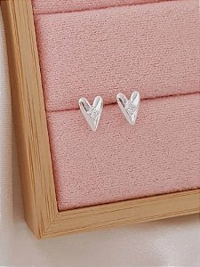 Brinco mini coração com zirconia - Folheado a prata